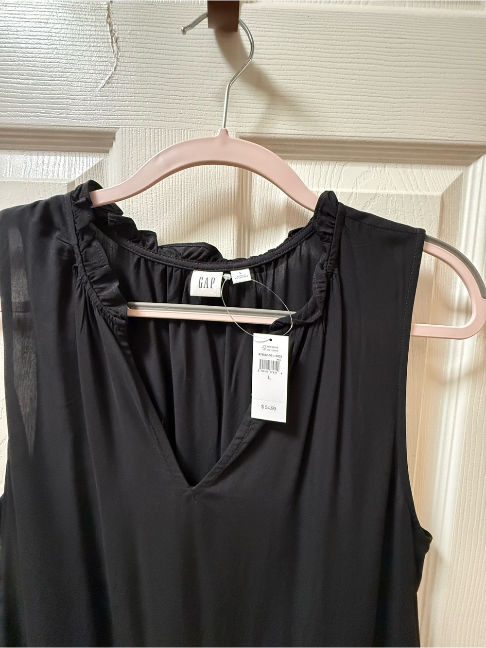 GAP Black Sleeveless V-Neck Ruffle-Trim Sleep Top